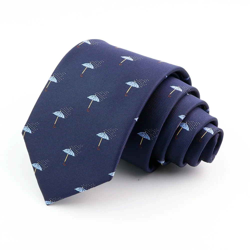 Corbata de seda jacquard azul marino con un patrón de pequeños paraguas azules claros
