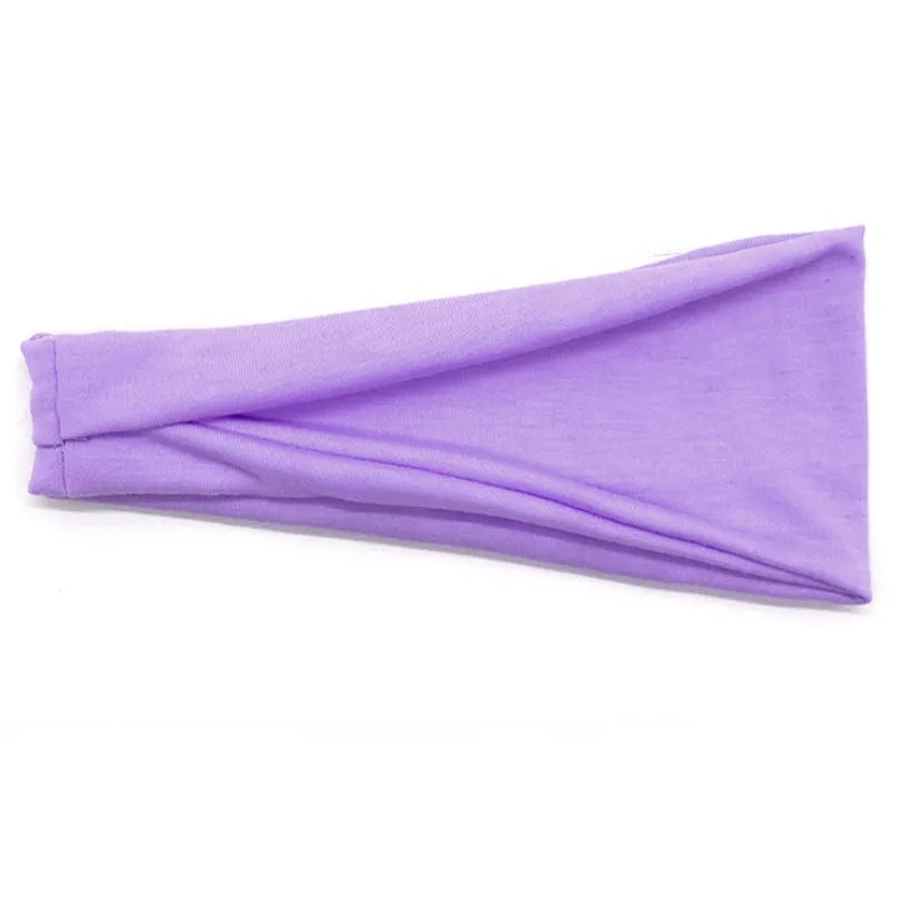 Lila Baumwoll-verzwiclter Stirnband gezeigt, zeigt weiche Textur und flexible Konstruktion.