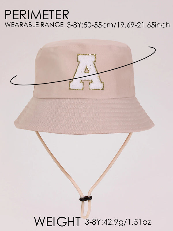 Beige perimeter sun hat with a gold letter A print and a light beige strap