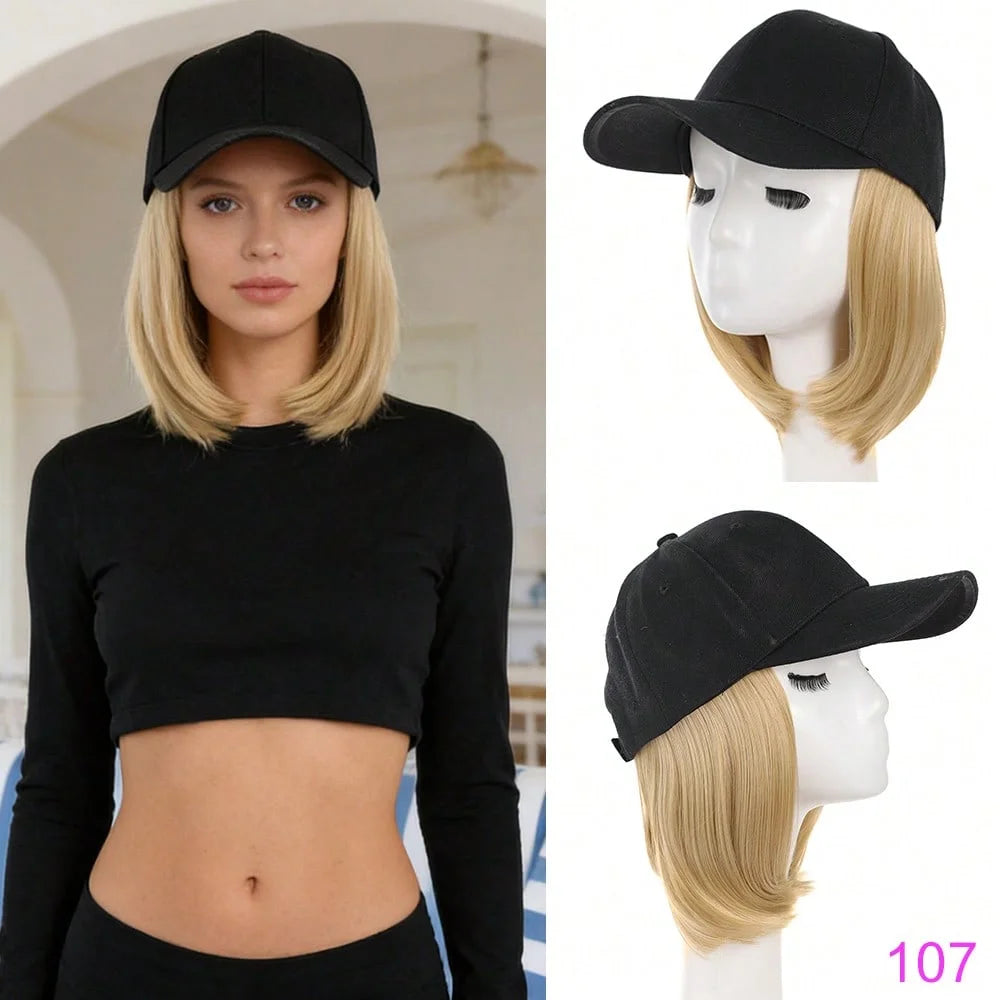 Gorra de béisbol negra y ajustable de pelo sintético mostrada en un maniquí.