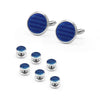 Un set d'enlaces élégantes pour hommes avec des boutons de cravate à motifs bleus.
