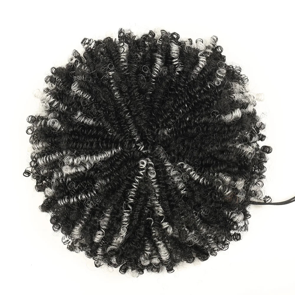 Schwarzer synthetischer Afro-Puff-Chignon-Haarverlängerung mit engen Locken.