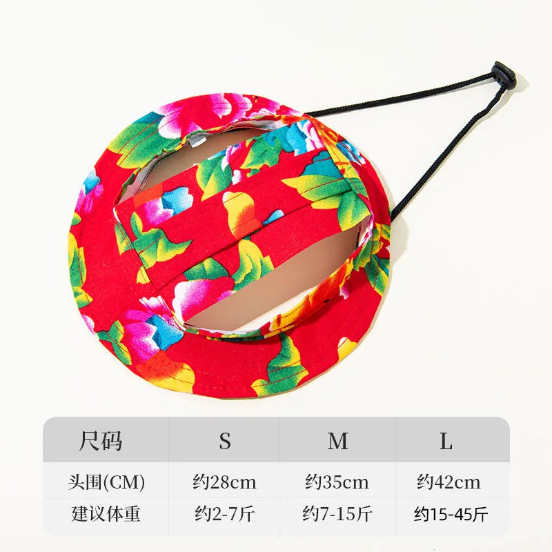 Chapeau ajustable à motifs floraux rouges pour chiens et chats avec une sangle noire