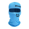 Balaclava de color azul claro con la palabra Shiesty impresa en la frente