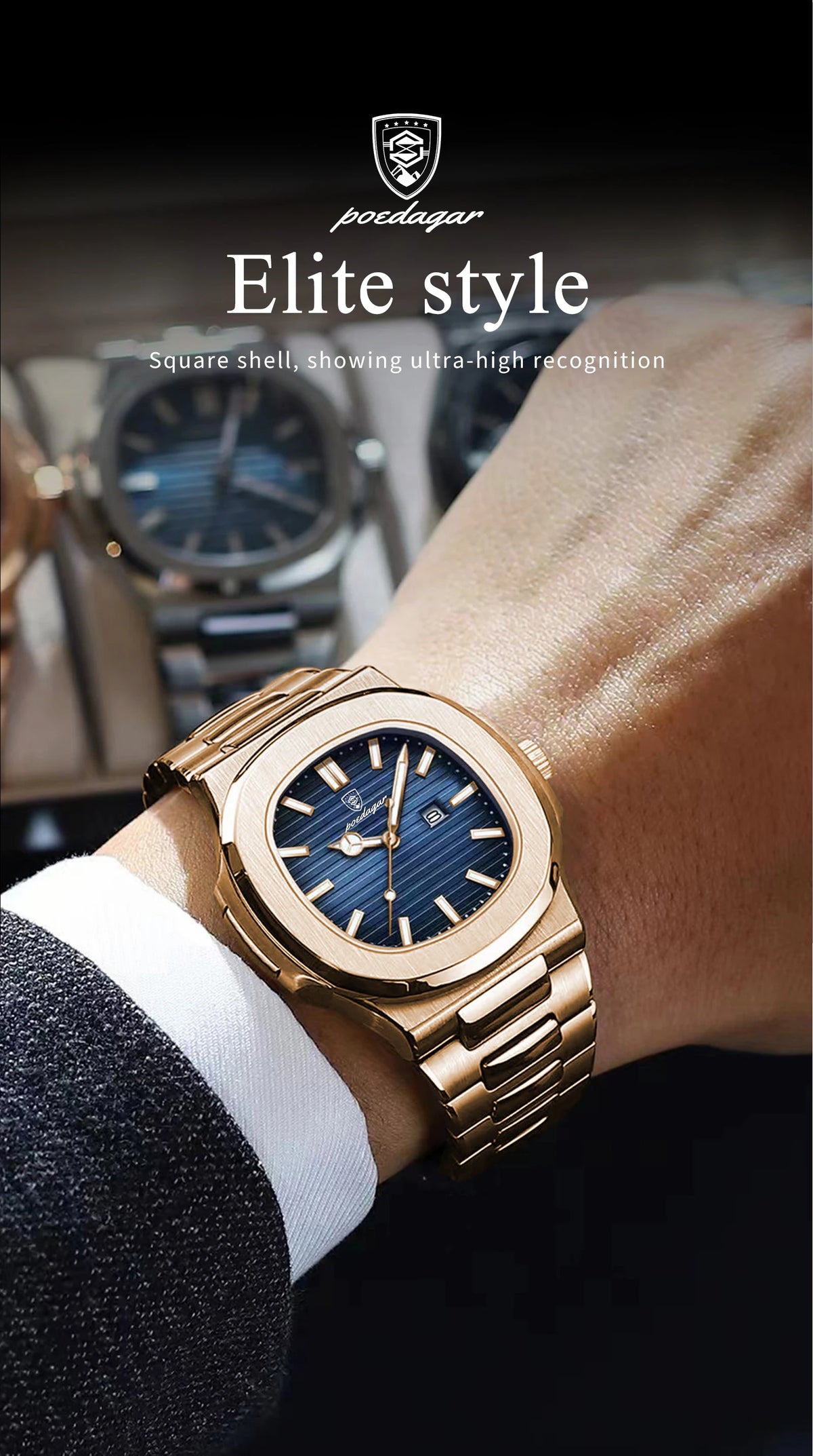 Nahaufnahme einer goldfarbenen Uhr mit blauem Zifferblatt und blauen Zeigern am Handgelenk einer Person.