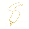 Zartes, goldplattiertes Initialherz-Anhänger-Halskette mit dünner Kette und kleinem Anhänger.