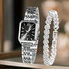 Montre de quartz argentée et bracelet à strass assortis, présentés sur une surface claire.