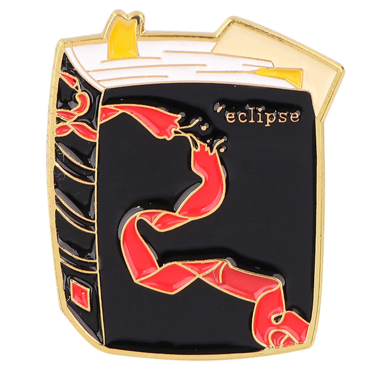 Broche émail à bordure dorée représentant une silhouette de poisson rouge stylisée sur fond noir avec le texte d'éclipse.
