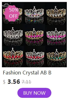 Colección de tiaras y coronas de princesa de cristal con varios diseños y montajes.