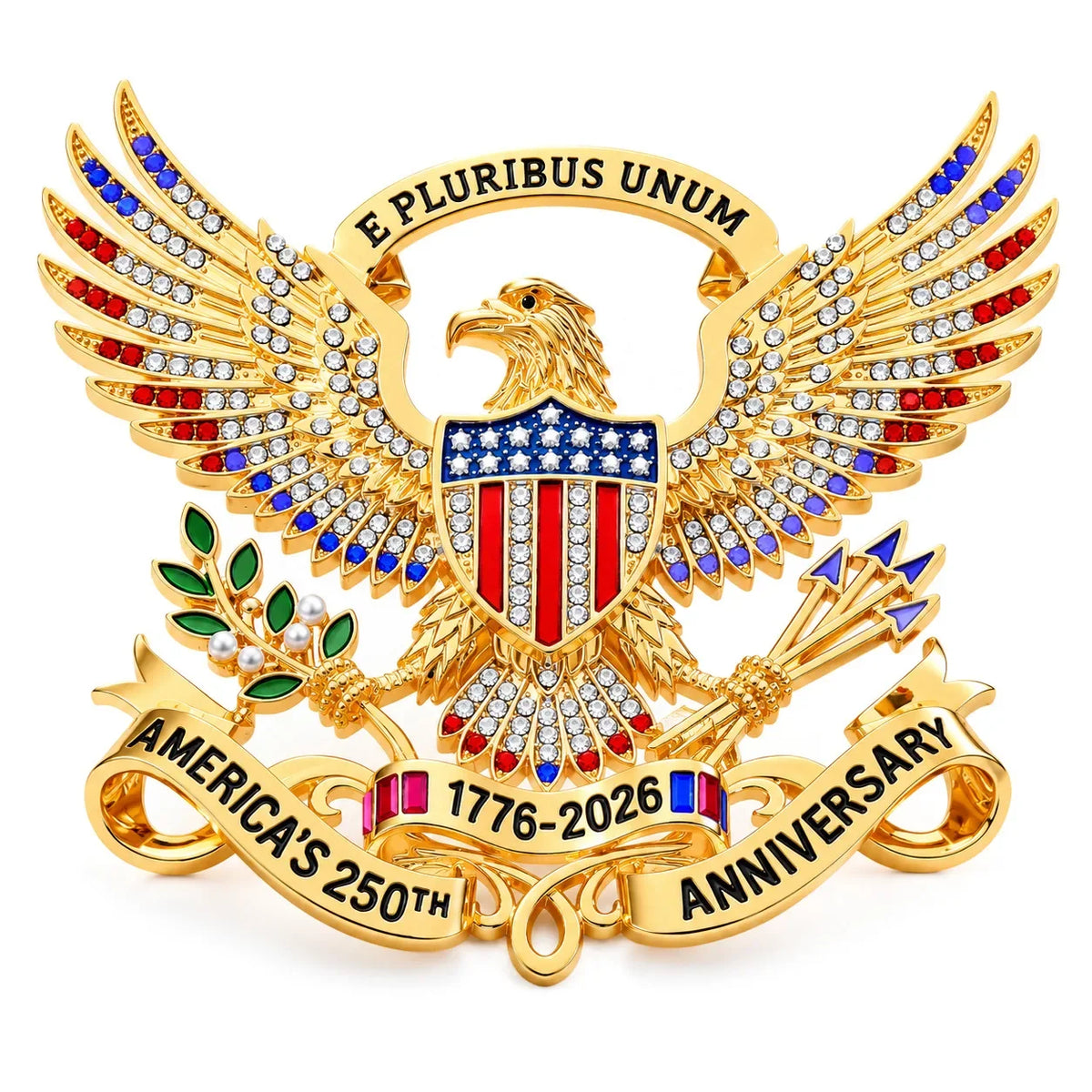 Insignia de solapa dorada con un águila y colores patrióticos que celebra el 250º aniversario de Estados Unidos.
