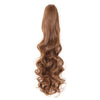 Pieza de cabello largo marrón peinado en coleta fluida con pinza