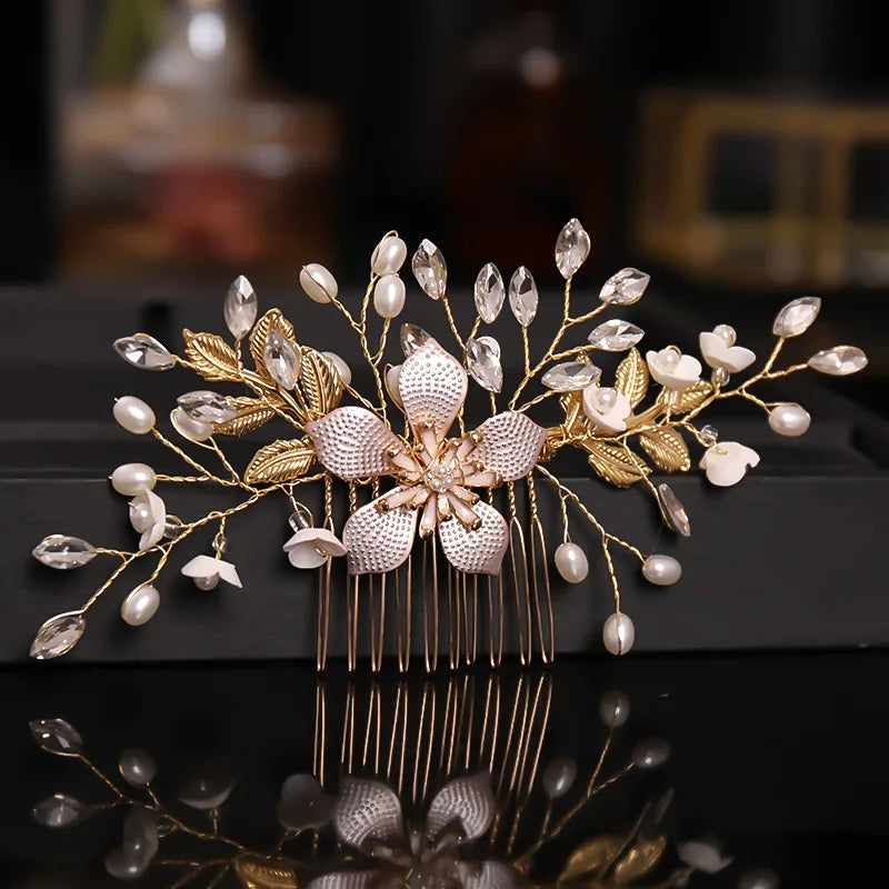 Golden leaf shaped pearl flower hairpin comb with delicate gold wire and small pearls