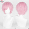 Una peluca rosa corta exhibida en un maniquí de cabeza blanca.