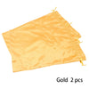 Zwei goldene Satin-Aufbewahrungstaschen mit Schnurverschluss.