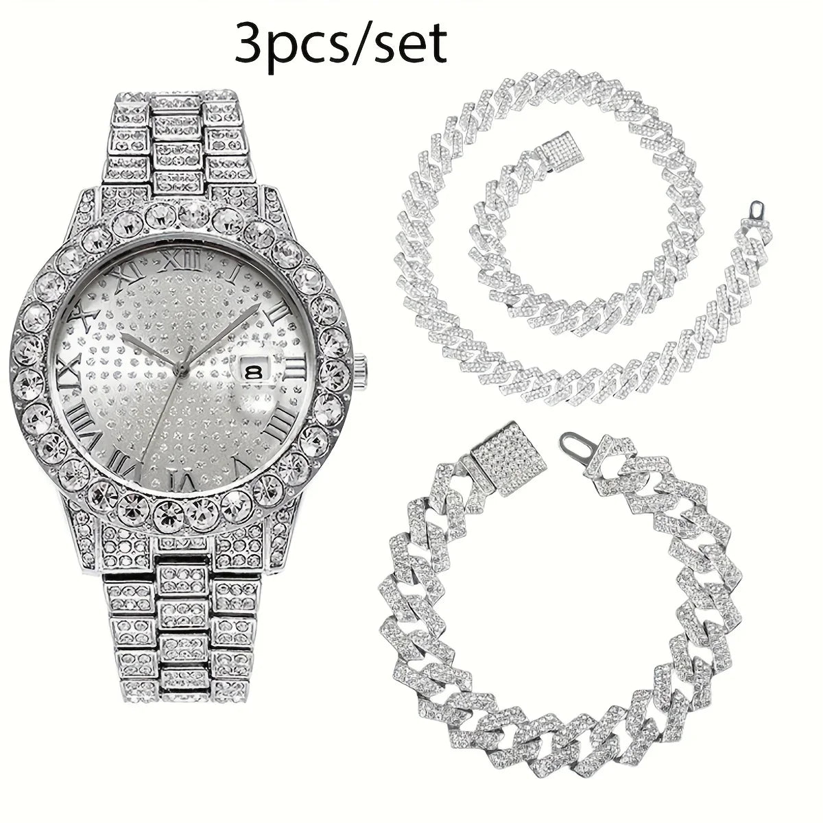 Un ensemble de trois bijoux en chaîne cubaine argentés, comprenant une montre et deux colliers.