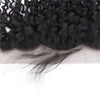 Gros plan sur une perruque en lace très ondulée noire mate, montrant la texture et la ligne frontale.