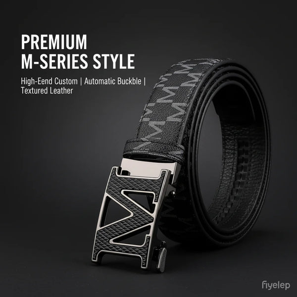حزام من الجلد الأسود ذو الملمس بتصميم M-series مع إبزيم أوتوماتيكي، معروض على خلفية داكنة.