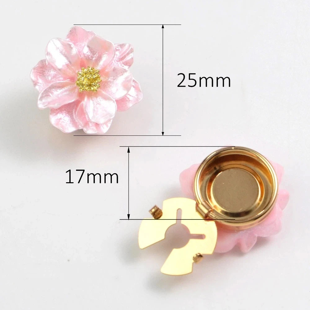 Pink pearlescent flower button covers with measurements showing the size of the flower and the button.