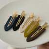 Collection de pinces à cheveux imprimées en or, sans couture, dans diverses couleurs (bleu, noir, blanc, vert-jaune, marron).