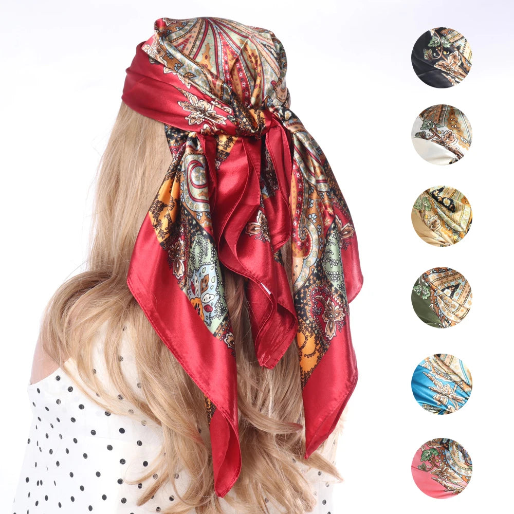 Roter Seidenschal mit Boho-Mustern, gebunden als Kopftuch, zusammen mit verschiedenen Kreisansichten.