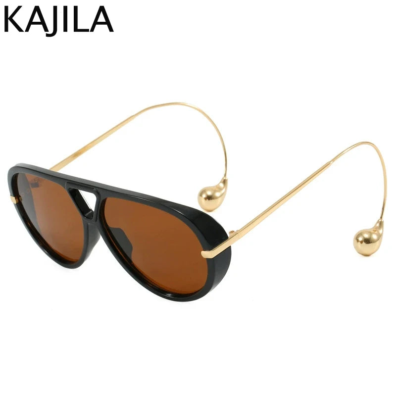 Gafas de piloto vintage oversize con lentes marrón oscuro y montura de metal dorado
