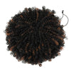 Dunkelbraune synthetische Afro-Puff-Chignon-Haarerweiterung mit lockigen Wellen.