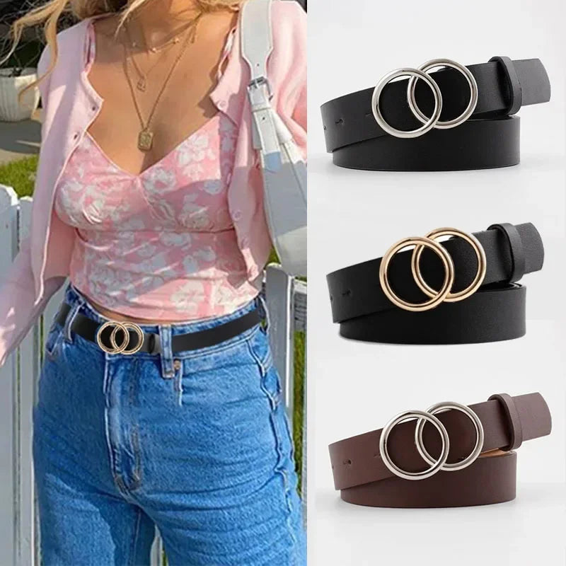 Ein Set aus drei Damen-Doppelring-Gürteln aus PU-Leder in Schwarz, Gold und Braun.