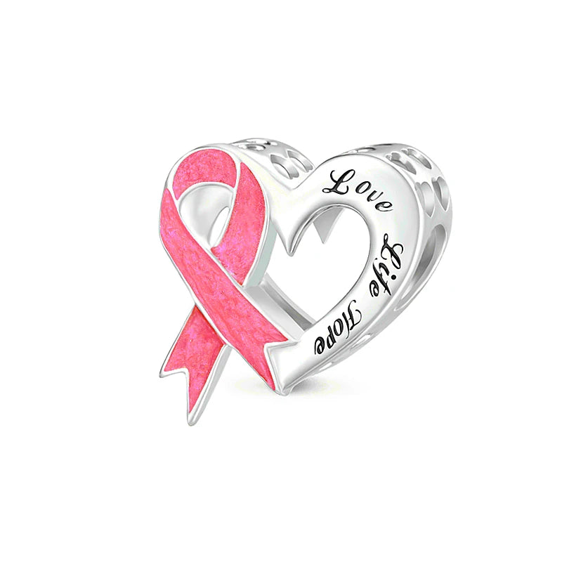Colgante de corazón plateado con diseño de lazo rosa y las palabras 'Love and Life Love' grabadas