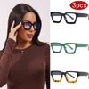 Tres pares de monturas de gafas cuadradas vintage en negro, verde y estampado de leopardo mostrados en una modelo.