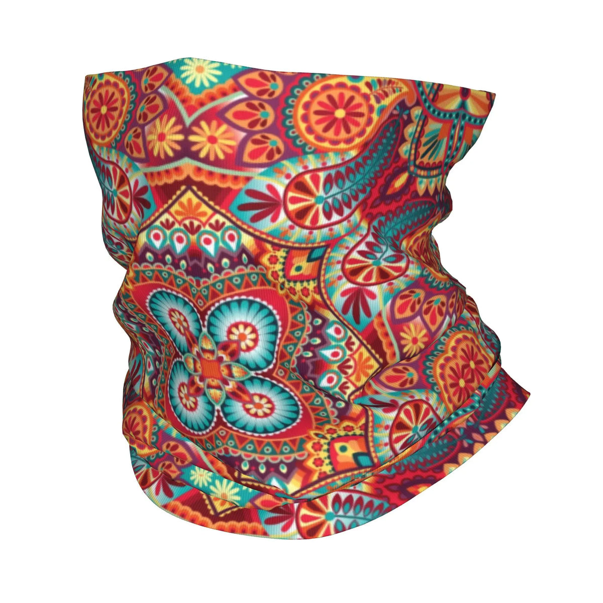 Pañuelo estilo chicano colorido con patrones vibrantes en rojo, naranja y turquesa.