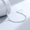 Bracelet pendentif en forme de cœur en argent sterling 925 sur une surface blanche.