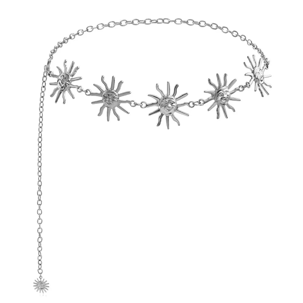 Silberner Boho-Mond-Fächer-Taillenchoker mit langer herabhängender Kette.