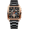 Nahaufnahme einer Roségold- und schwarzen Uhr mit einem detaillierten Zifferblatt und einem Zeiger.