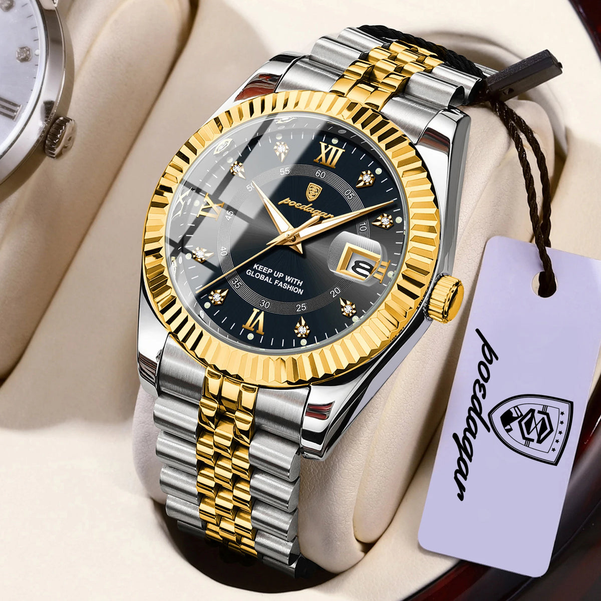 Montre-bracelet quartz lumineuse homme argent et or avec bracelet en cuir, présentée sur une surface claire.