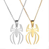 Un collier pendentif araignée en acier inoxydable et doré, présenté sur fond blanc.