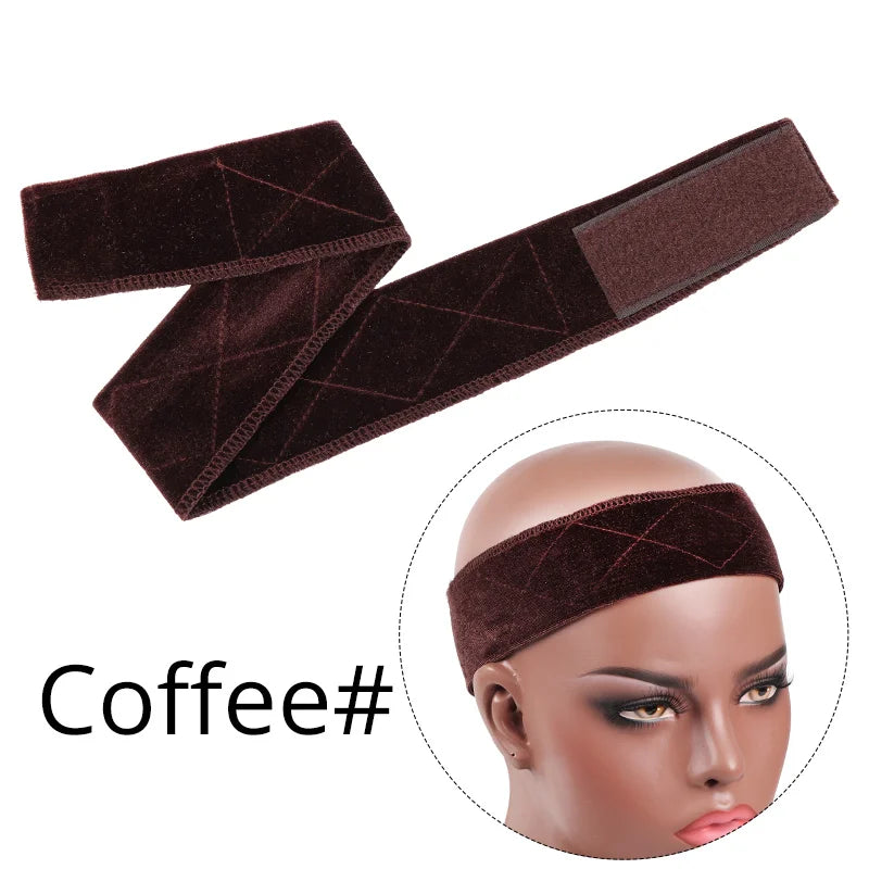 Dunkelbraune Samtperücke-Grip-Stirnband, flach dargestellt und auf einem Mannequin geklebt.