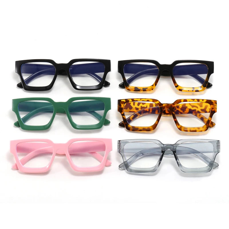 Colección de monturas de gafas cuadradas vintage en estampado leopardo negro, azul, naranja, rosa y plástico transparente.