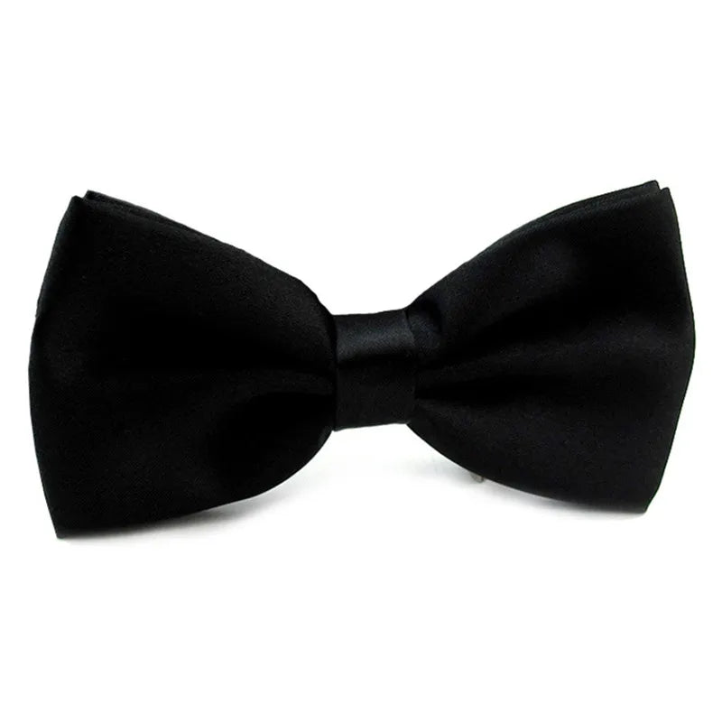 Nœud papillon en satin noir pour hommes ou filles.