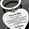 Llavero en forma de corazón plateado con texto español grabado para una madre