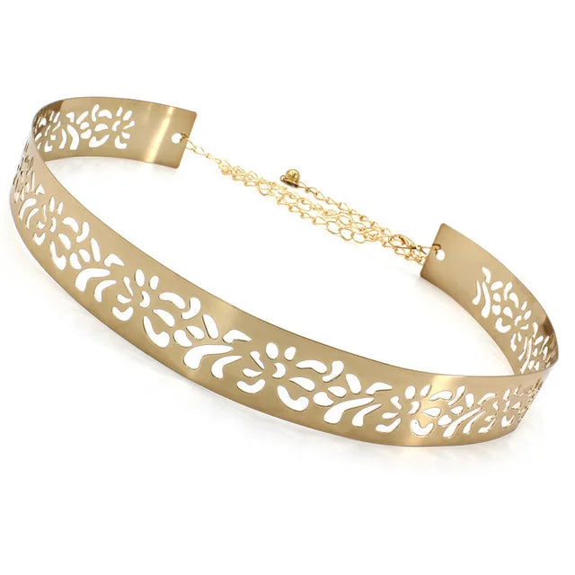 Ceinture métallique décorative dorée avec motif ajour pour robes.