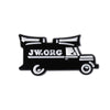 Broche émaillée noire en forme de camion vintage avec le texte JW.ORG sur le côté.