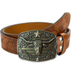 Cinturón de cuero marrón con diseño grabado de cabeza de toro plateada y patrones decorativos.