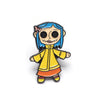 Broche émail représentant une fille de dessin animé stylisée aux cheveux bleus et à la veste jaune.